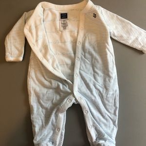 Janie and Jack footed 1-piece in size 0-3M